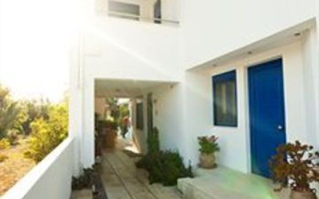 Anna Apartments & Studios