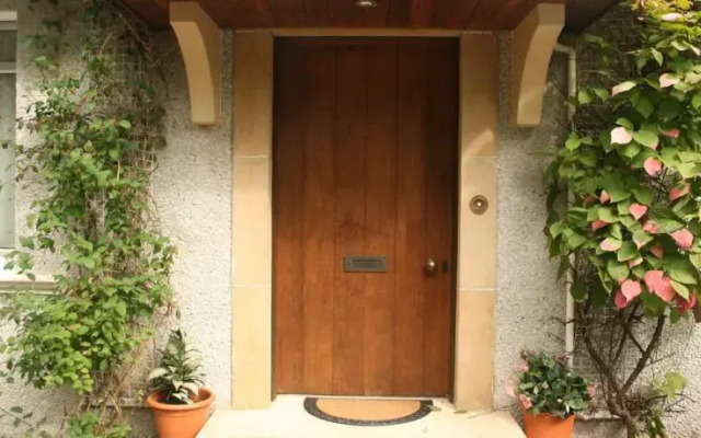 Twenty Five Guest House