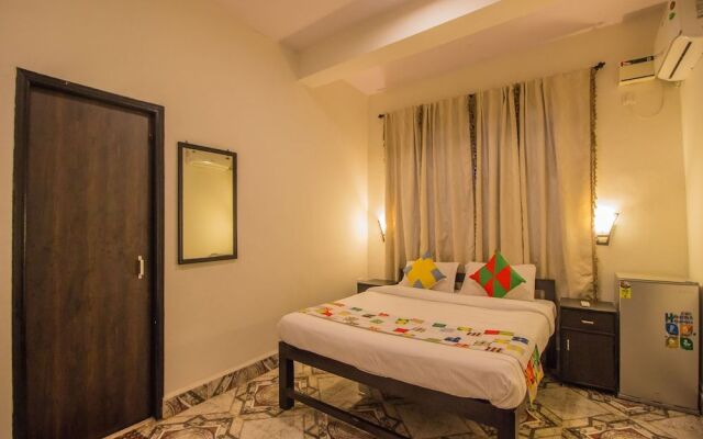 OYO 12041 Home Bright Studio Candolim Beach