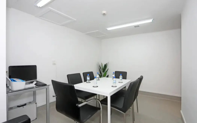 Quality Suites Central Square