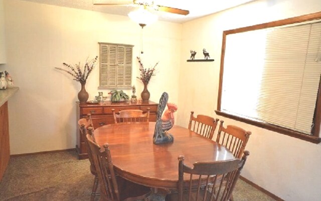 English - Three Bedroom Cabin