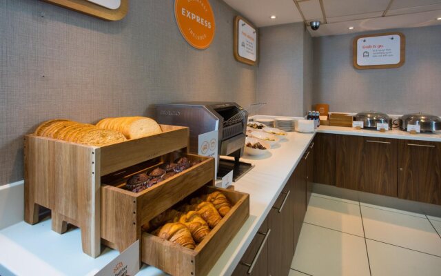 Holiday Inn Express London-Wimbledon-South