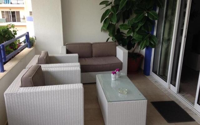 Vilamoura Marina Flat & AC & Wifi