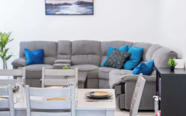 Camozzi Chalet Suite by Revelstoke Vacations