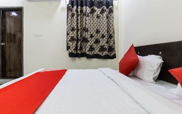 Oyo 39426 Hotel Lotus