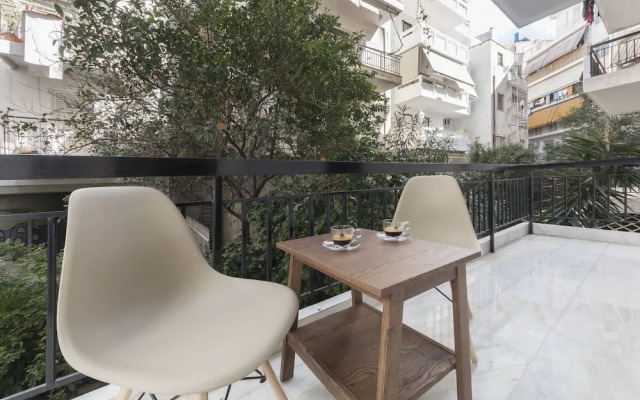 Stylish and Modern Apartment in the Heart of Athens