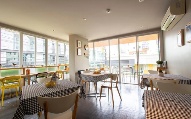 Lemontea hotel