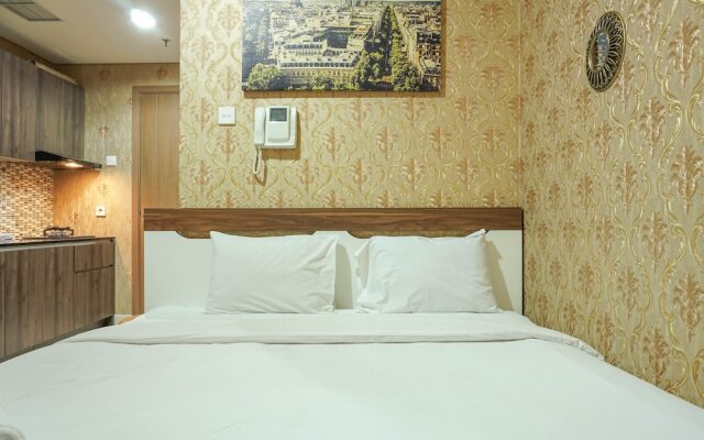 Warm and Cozy Studio at Puri Orchard Apartment