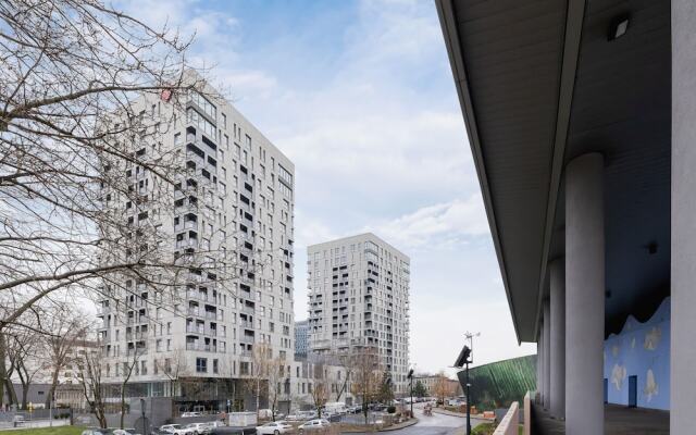 Apartment With Large Balcony by Renters