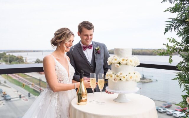 The Merrill Hotel, Muscatine, a Tribute Portfolio Hotel