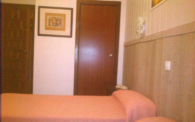 Hotel Real