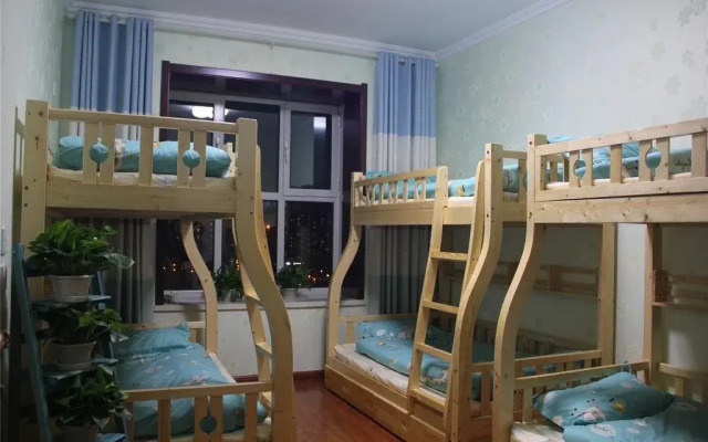 Be Kind Youth Hostel