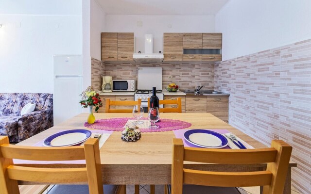 Nice Apartment in Labin With 1 Bedrooms and Wifi