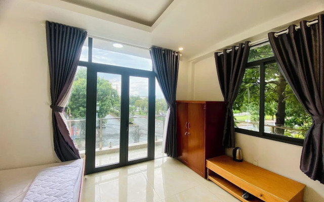 Sunny 1 Hometel Binh Minh