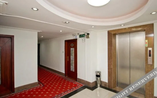 Yilongxin Business Hotel