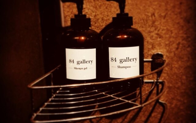 84 Gallery - Hostel