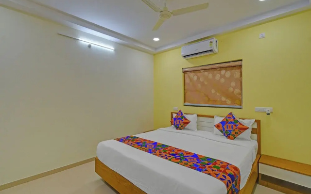 Fabhotel Garapati Grand