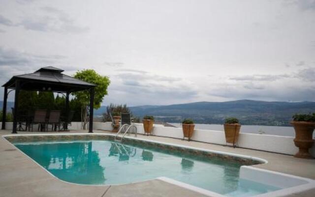 Bella Luna Bed And Breakfast
