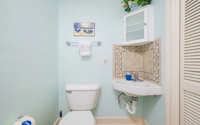 Phoenix Ix 1104 3 Bedroom Condo