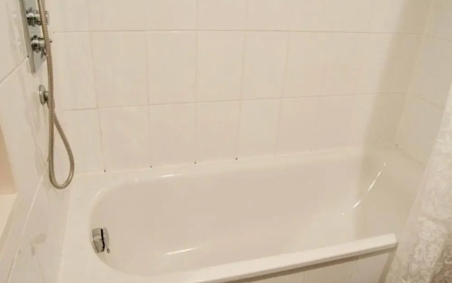 1 Bedroom Flat Close to Clapham Junction