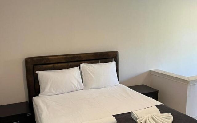 Private House With Common Pool in Kyrenia