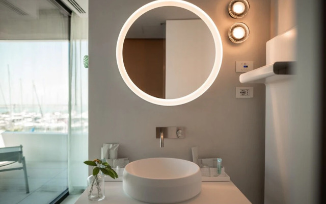 Laguna Faro Suites - Adults Only & Free Beach