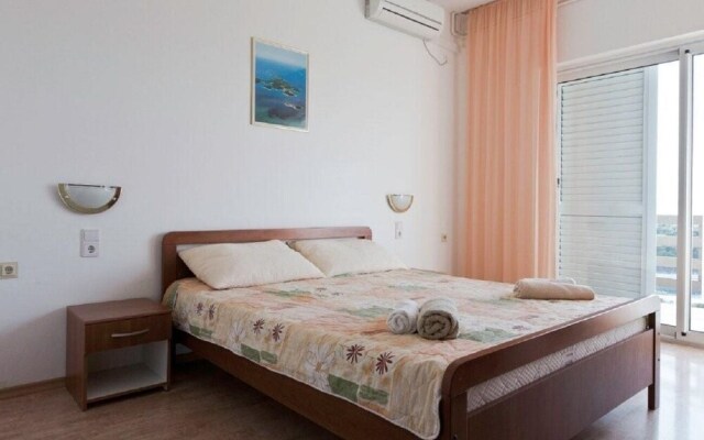 Mirja - With Parking - A1