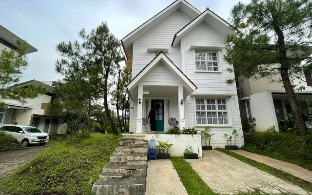 Greenhill Alana Villa Syariah RedPartner