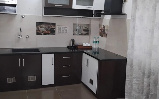 SLV Aashraya Apartment Stay