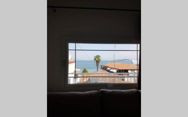 ~MelHouse~ Next to the sea, Spacious, Bright