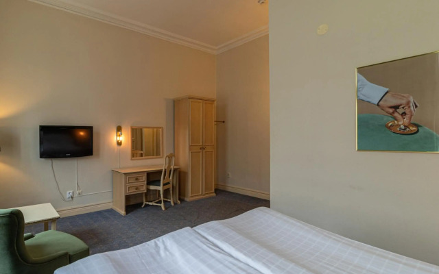 Home Hotel Christian IV