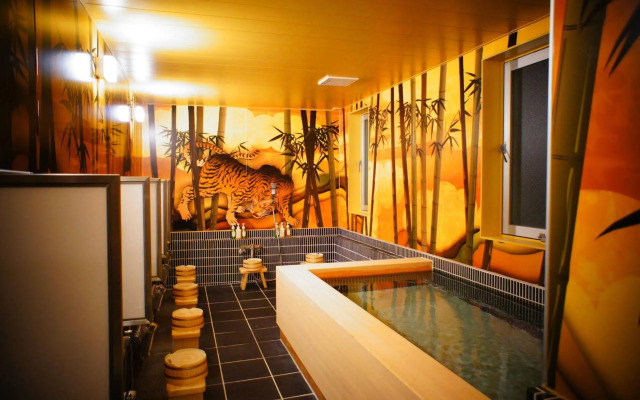 Centurion Cabin & Spa Ladies