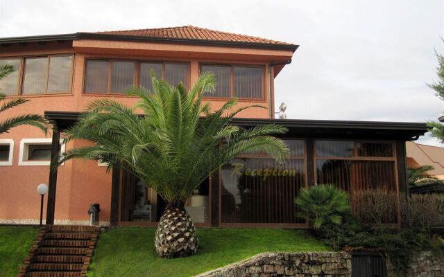 Tindari Resort & Marina Beach