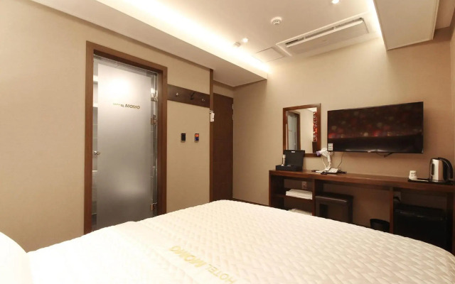 Hotel MOMO