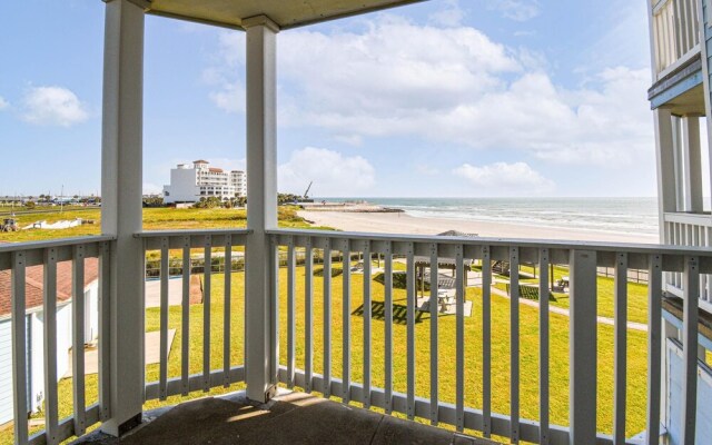 Seascape 2216 Hotel Room