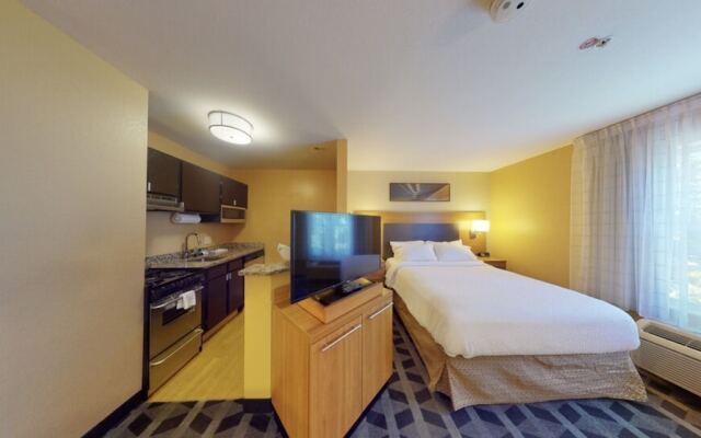 The Residences at Tewksbury