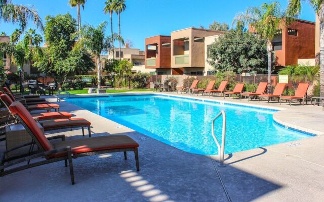 Old Town Scottsdale Golf Retreat