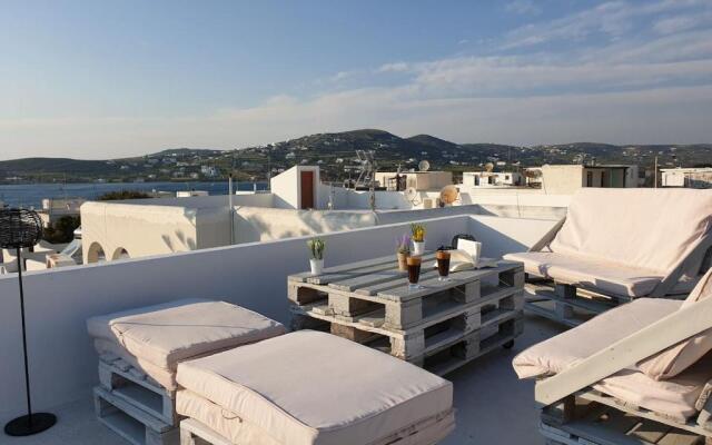 Great Sea-view 2BD Apartment @ Paros