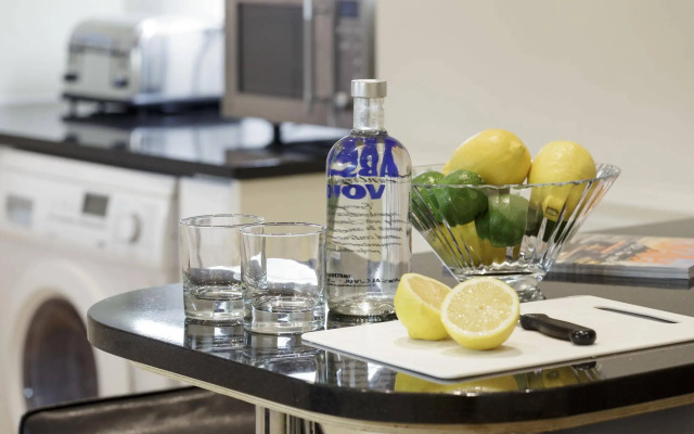 No 1 The Mansions by Mansley Serviced Apartments