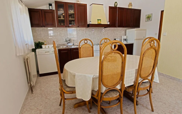 Apartments Milio 1105