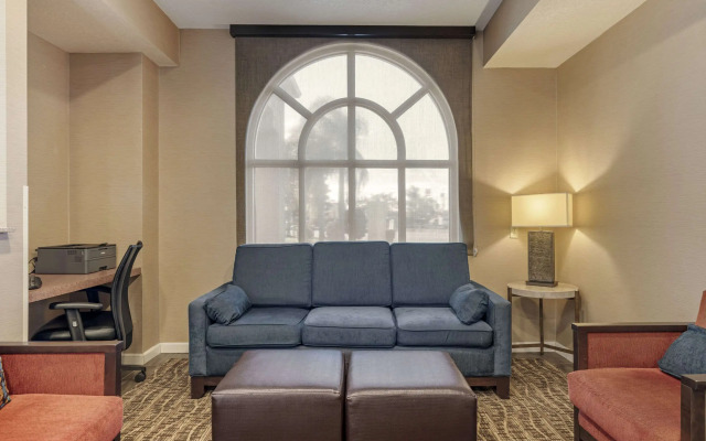 Comfort Inn Lathrop - Stockton Airport