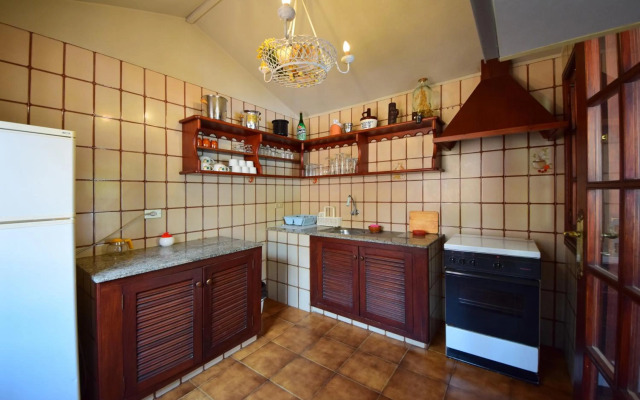 Alina - Vivienda vacacional con piscina privada