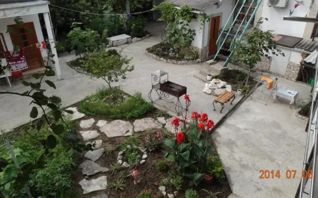 Nadezhda Guest House
