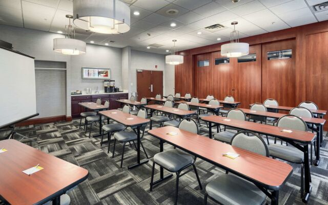 Hampton Inn Louisville - Northeast