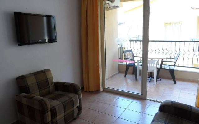 Sebnem Apart & Studios