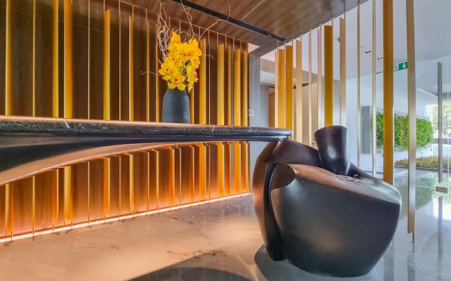 DXB - Five - 31201 - PJ