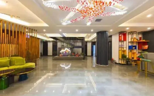 Yuntai Mountain Muze Shanli Hotel