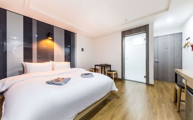 BNW Hotel