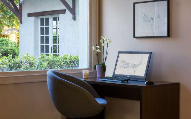 Best Western Blanche De Castille Dourdan