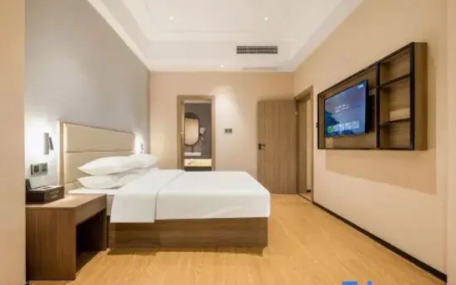 Yayue Hotel (Yulin Rongxian Railway Station Branch)